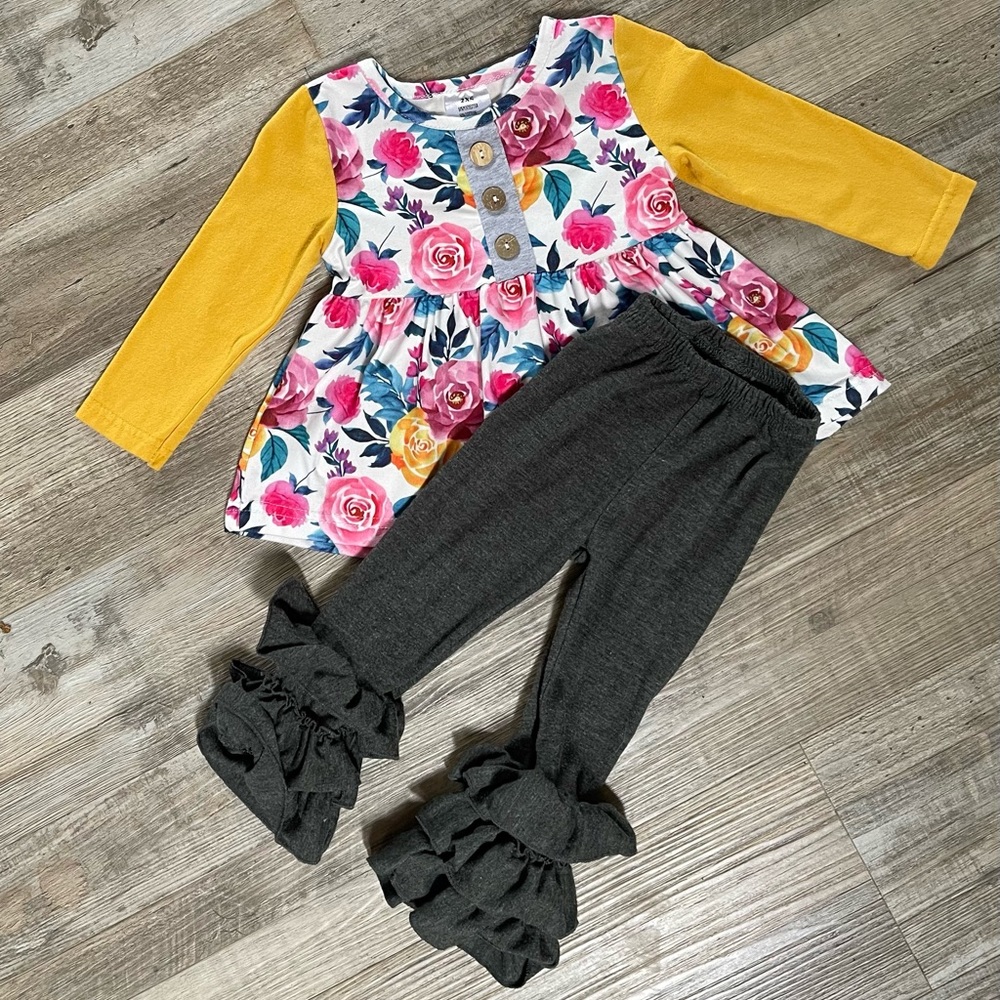 Girls Boutique Outfit. Excellent Condition. Size 2XS (6-12months)